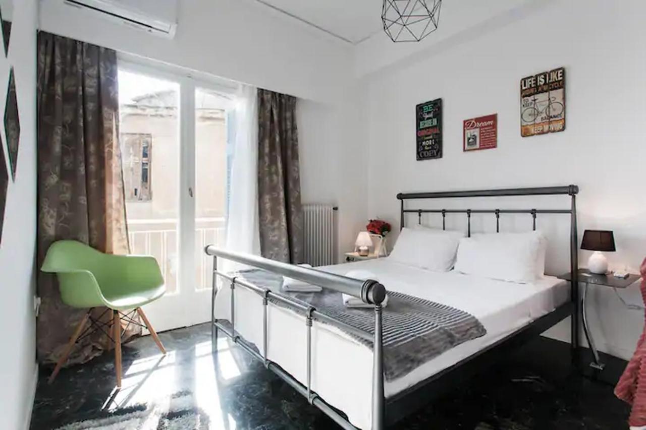 Ferienwohnung A Masterpiece In Plaka With Big Balcony And Acropolis View Athen Exterior foto