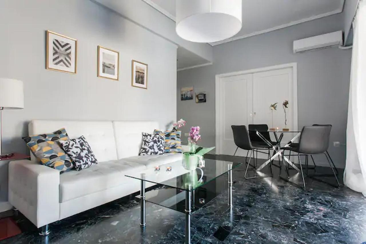 Ferienwohnung A Masterpiece In Plaka With Big Balcony And Acropolis View Athen Exterior foto