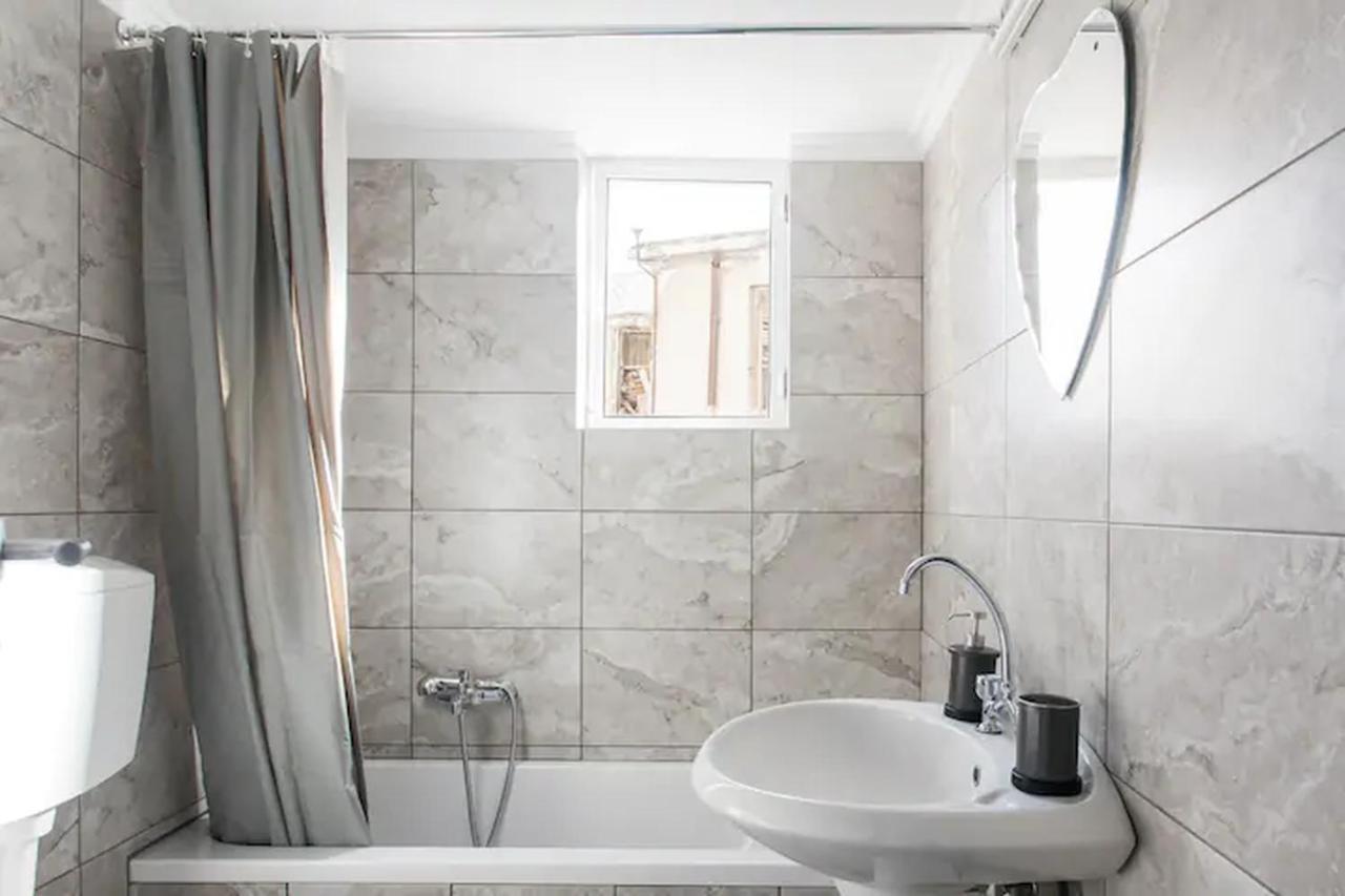 Ferienwohnung A Masterpiece In Plaka With Big Balcony And Acropolis View Athen Exterior foto